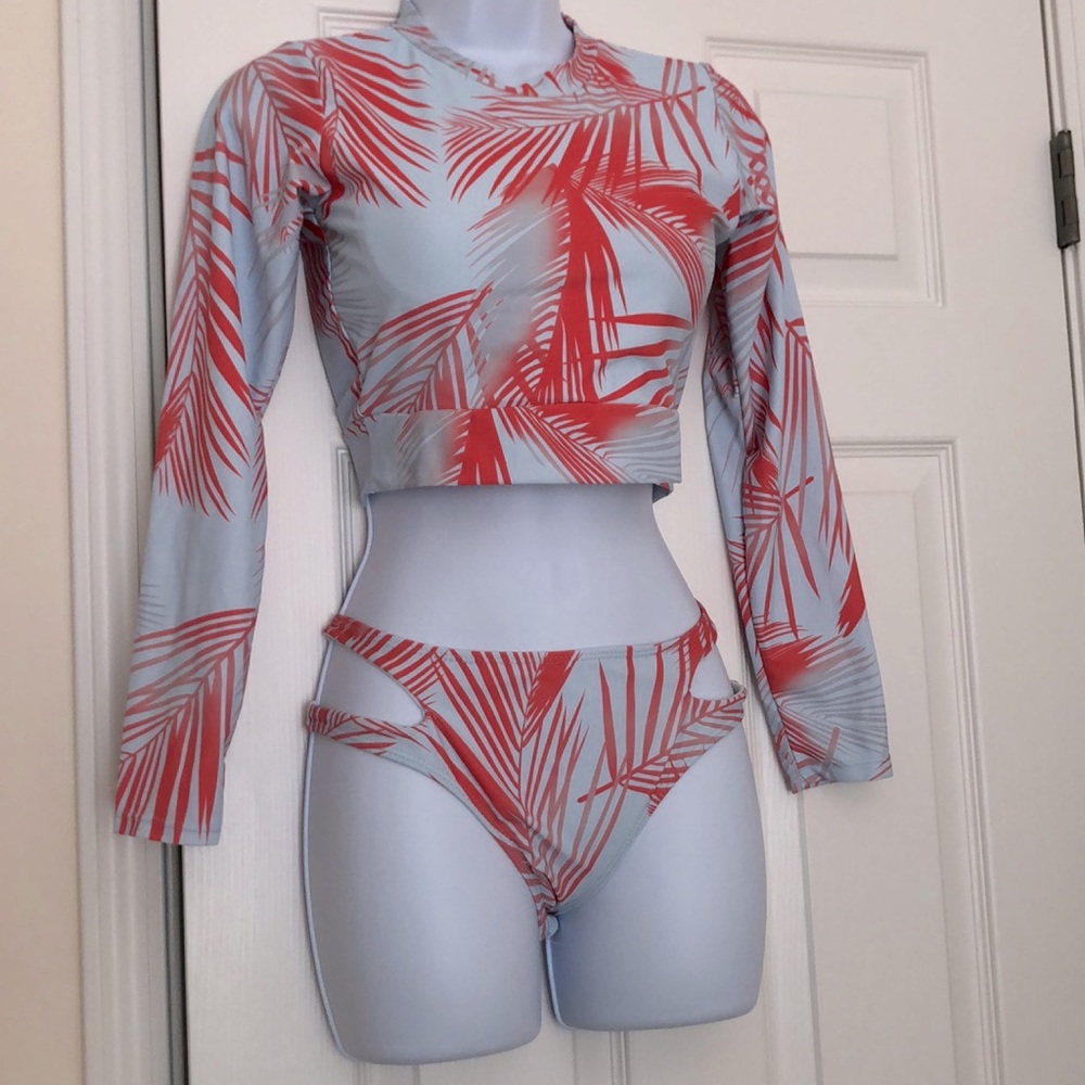 Rash guard Two Piece (EUC)